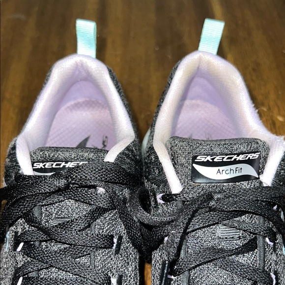 Sketchers Arch Fit Air Cooled Comfy Wave Womens Size 8.5 Black Lavender - Picture 10 of 14